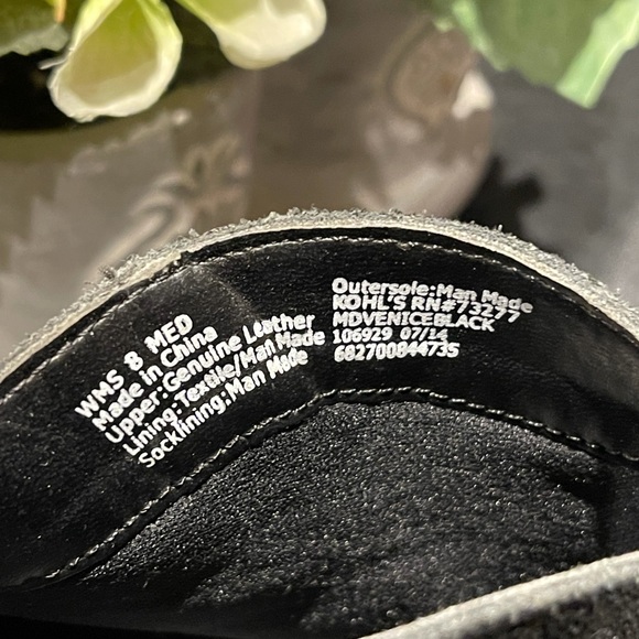 MUDD Black Suede Leather Ankle Boots w/ Fringe - Picture 10 of 12